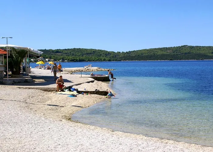 With Parking Space - 19213 Трогир